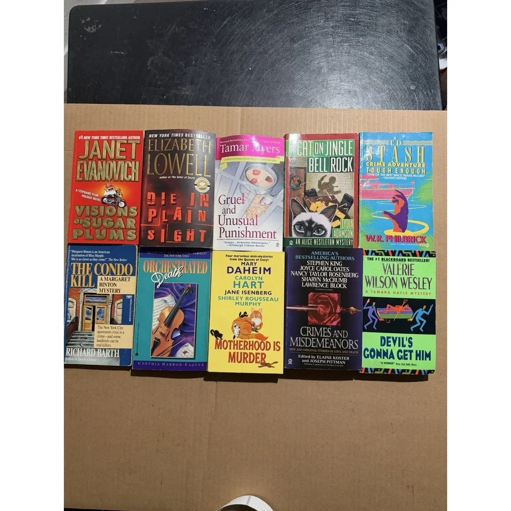Lot of 10 random‎ murder mystery novel paperback books, various authors B2